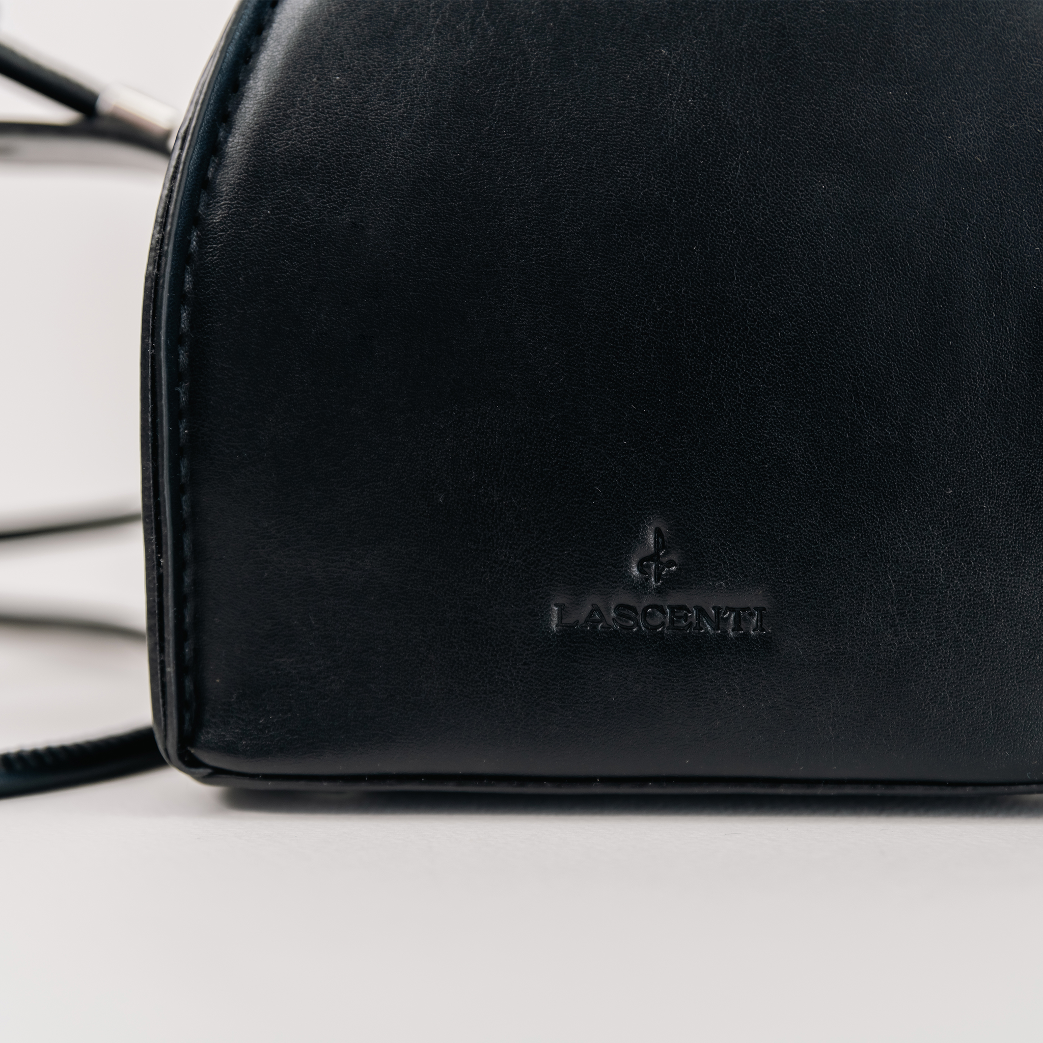 Audrey Bucket Bag - Image 2